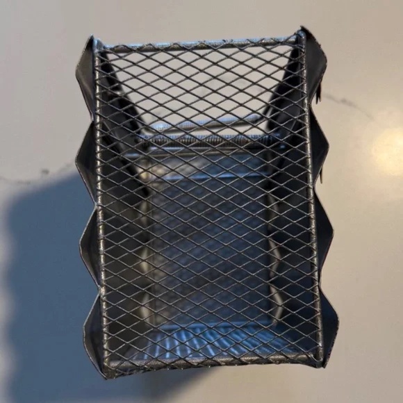 Russ Berrie | Vintage Handpainted USA Patriotic Flag Metal Utensil Basket - Picture 7 of 10